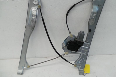 Renault Clio III 3 BJ: 2006 Fensterheber Vorn Rechts Elektrisch 8200291147